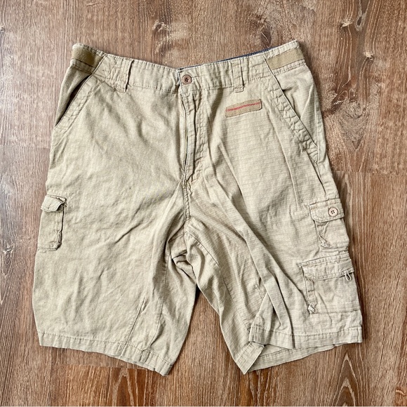 Airwalk Other - Airwalk Khaki Cargo Shorts for Men 34